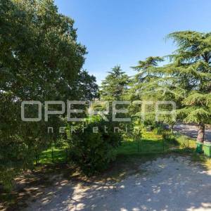 Istra, Poreč- Dvosoban stan 500m od mora