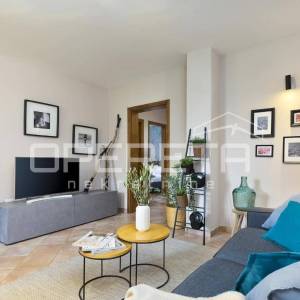 Istra, Poreč- Dvosoban stan 500m od mora