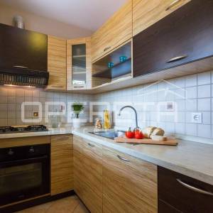 Istra, Poreč- Dvosoban stan 500m od mora