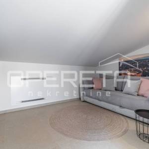 Istra, Poreč okolica- Moderna dvojna kuća s bazenom