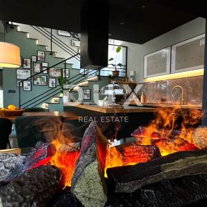 ISTRA, PREMANTURA - Luksuz koji se i pokazuje i živi, jedinstvena vila posebnog karaktera, na svega 500m od plaže