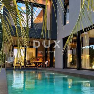 ISTRA, PREMANTURA - Luksuz koji se i pokazuje i živi, jedinstvena vila posebnog karaktera, na svega 500m od plaže