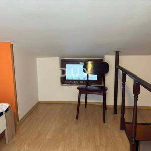 ISTRA, PULA Dvoetažni stan s terasom u blizini centra grada! 