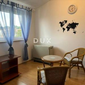 ISTRA, PULA Dvoetažni stan s terasom u blizini centra grada! 