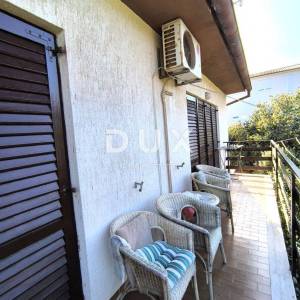 ISTRA, PULA - Dvoetažni stan s vrtom i garažom u blizini plaže