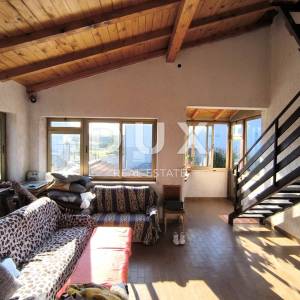 ISTRA, PULA - Dvoetažni stan s vrtom i garažom u blizini plaže