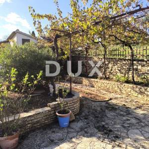 ISTRA, PULA - Dvoetažni stan s vrtom i garažom u blizini plaže