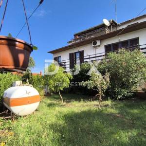 ISTRA, PULA - Dvoetažni stan s vrtom i garažom u blizini plaže