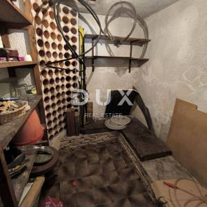 ISTRA, PULA - Dvoetažni stan s vrtom i garažom u blizini plaže