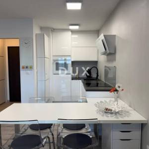 ISTRA, PULA Stan s pogledom na more i garažom na jedinstvenoj lokaciji!