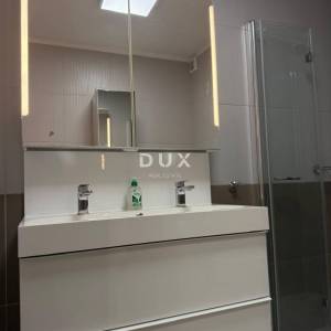 ISTRA, PULA Stan s pogledom na more i garažom na jedinstvenoj lokaciji!