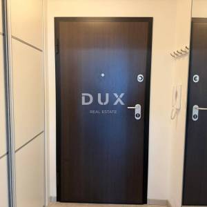 ISTRA, PULA Stan s pogledom na more i garažom na jedinstvenoj lokaciji!