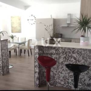   ISTRA, PULA- Stan u prizemlju 100m2!