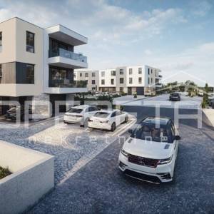 Istra, Pula- Valdebek, stan sa vrtom, dvije spavaće sobe i dva parkirna mjesta