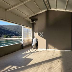 ISTRA, RABAC - Poslovni prostor prvi red do mora