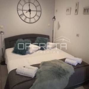 Istra, Rovinj, adaptiran stan 47 m2 u prizemlju zgrade, 500 m od centra i mora, 