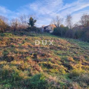 ISTRA, SOVINJAK - Prostrano građevinsko zemljište s projektom