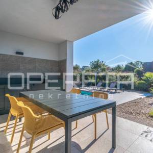 Istra, Sveti Lovreč okolica- Prizemnica s bazenom