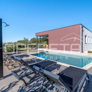 Istra, Sveti Lovreč okolica- Prizemnica s bazenom