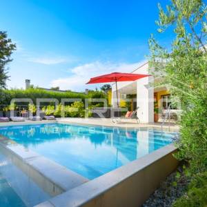 Istra, Svetvinčenat, dvije vile u kompletu, bazen, sauna, namješteno