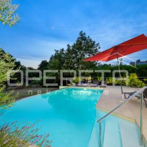 Istra, Svetvinčenat, dvije vile u kompletu, bazen, sauna, namješteno