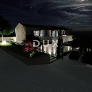 ISTRA, VIŠNJAN - Građevinsko zemljište s izdanom građevinskom dozvolom za vilu s bazenom, pogledom na more te svom infrastruktu...