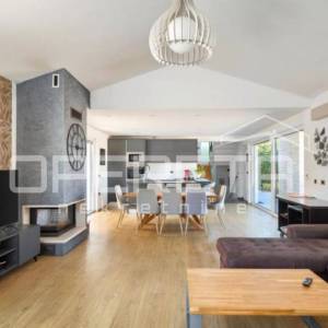 Istra, Višnjan- Moderna kuća s bazenom