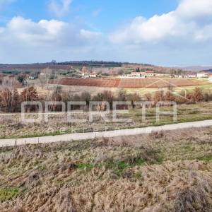 Istra, Vižinada- Građevinsko zemljište s lijepim pogledom