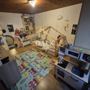 ISTRA,VODNJAN - Autentična kamena kuća s krovnom terasom u srcu Vodnjana, pogled na more