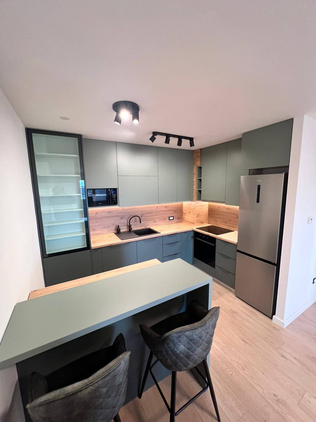 PRVI NAJAM 3-sobni stan-3 kat-74m2-2GPM-Sveta Klara-Utinsjka 10