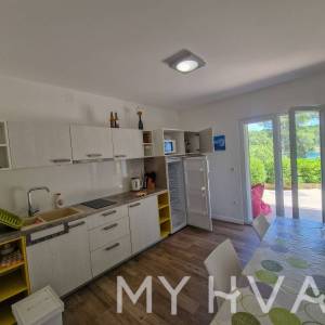 Jedinstvena kuća prvi red do mora u Jelsi/Vrboskoj