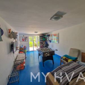 Jedinstvena kuća prvi red do mora u Jelsi/Vrboskoj