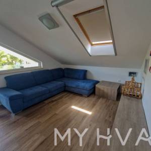 Jedinstvena kuća prvi red do mora u Jelsi/Vrboskoj