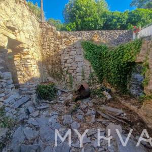 Kamena Kuća na Mora u centru Vrboske