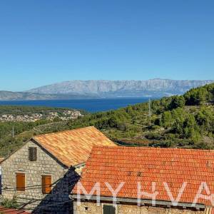 Kamena Kuća s Garažom