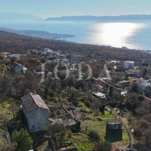 Kamena kuća s velikim zemljištem i pogledom na more – Crikvenica