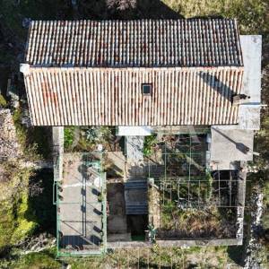 Kamena kuća s velikim zemljištem i pogledom na more – Crikvenica