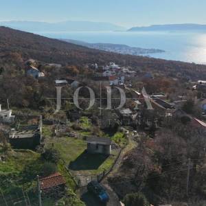 Kamena kuća s velikim zemljištem i pogledom na more – Crikvenica