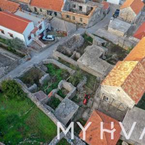 Kamena kuća sa dvorom u Poljicima