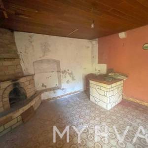 Kamena Kuća sa krovnon terasom u Svirće