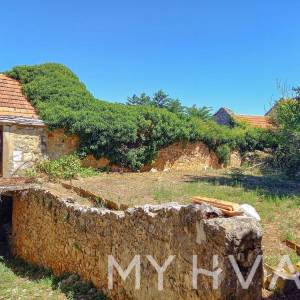 Kamena kuća sa mostom u Vrbanju