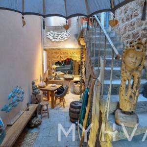 Kamena kuća u srcu Starog Grada