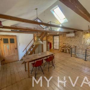 Kamena kuća u srcu Starog Grada