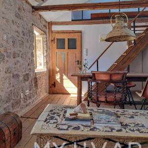 Kamena kuća u srcu Starog Grada