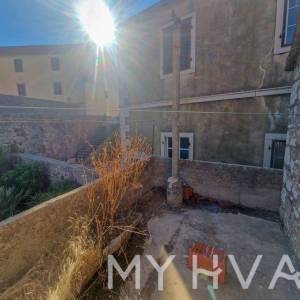 Kamena kuća u srcu Vrboske