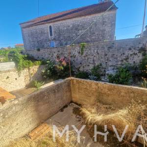 Kamena kuća u srcu Vrboske