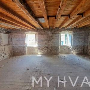 Kamena kuća u Starom Gradu