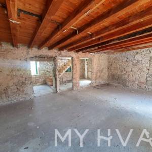 Kamena kuća u Starom Gradu