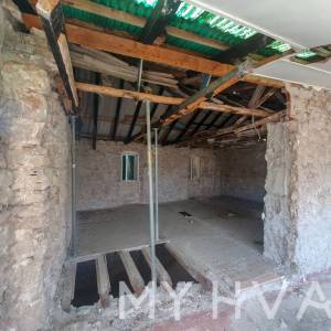 Kamena kuća u Starom Gradu