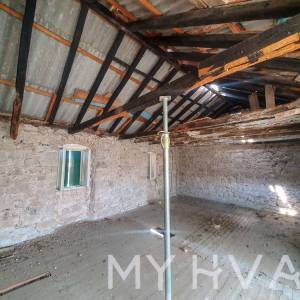 Kamena kuća u Starom Gradu